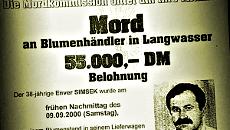 Plakatausschnitt: »Mord an Blumenhändler in Langwasser. 55.000 DM Belohnung…« und Porträt.